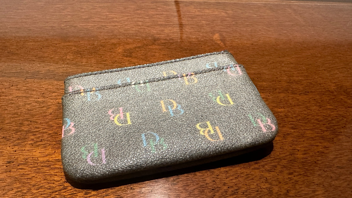 Dooney & Bourke IT coin