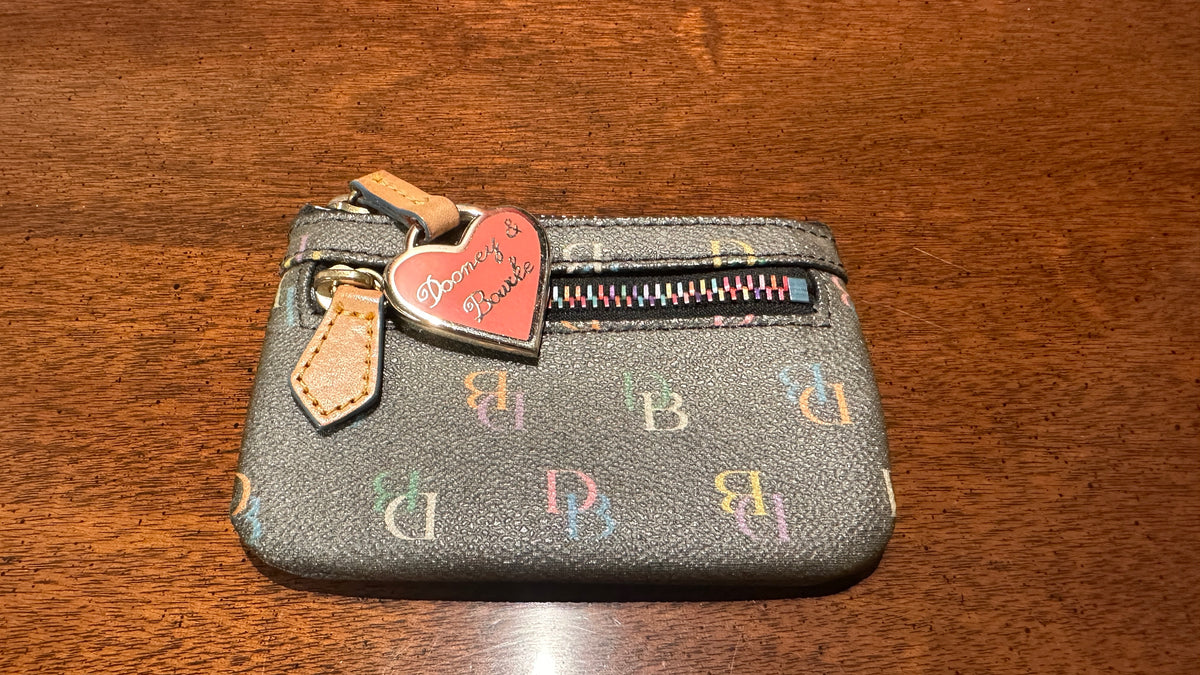 Dooney & Bourke IT coin