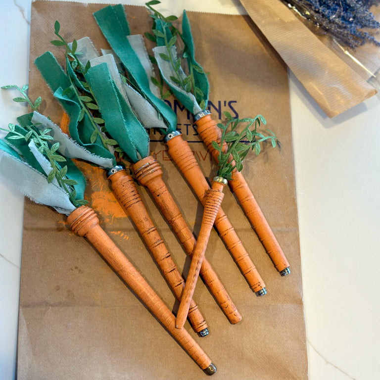 Antique Pirn Carrots